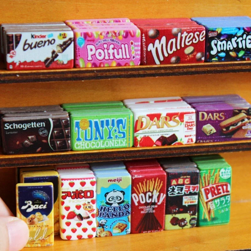 Pretend Food Toys 5pcs/set1/6 Scale Miniature Dollhouse Chocolate Snacks Mini Play Food for BJD Blyth Accessories Toy Girls Gift