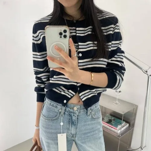 Navy blue 0.27kg weight