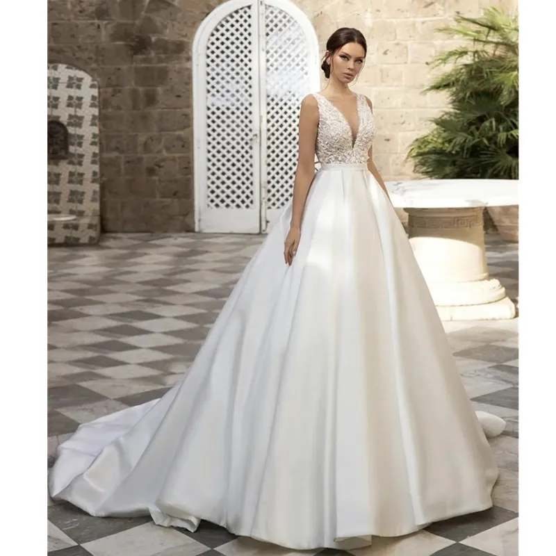 

Wedding Dress V-Neck Tank Button Lace Appliques Sequined Beads Satin Floor Length Sweep Train Bridal Gown Vestido De Novia