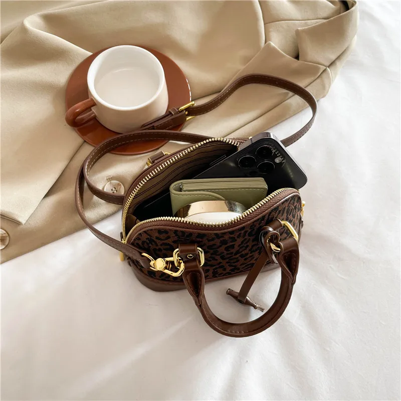 Top Brand Shoulder Bag Women Shell Clip Clutch Purse Winter Black Coffee Handbag Designer Leopard Print Crossbody Bag Small