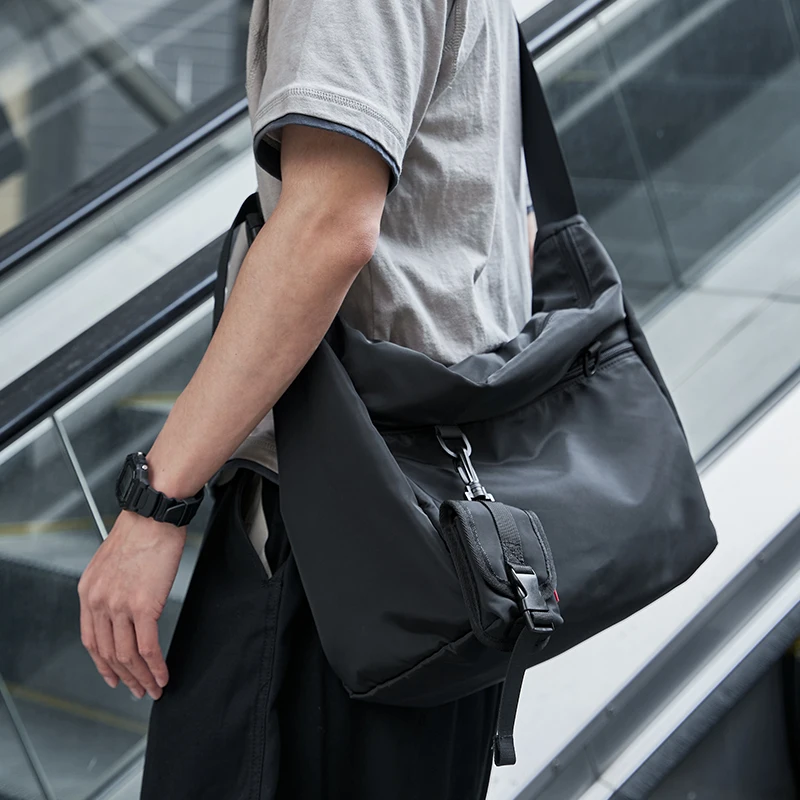 MaleMessengerBagsSchoolTrendyWaterproofLargeCapacity