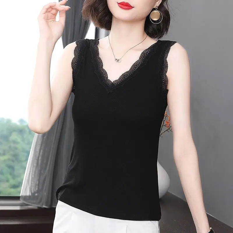 

Lace Patchwork Slim Bottoming Shirt Summer New Sleeveless Solid Color V Neck Plus Size Tanks Tops Casual Fashion Women Clothing