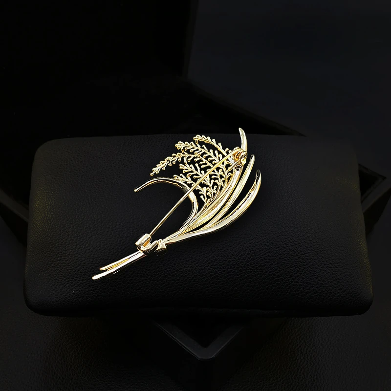 Exquisite a Bunch of Rice Blossoms Flower Brooch High-End Men Women Suit Neckline Enamel Pin Clothes Corsage Jewelry Badge 1723