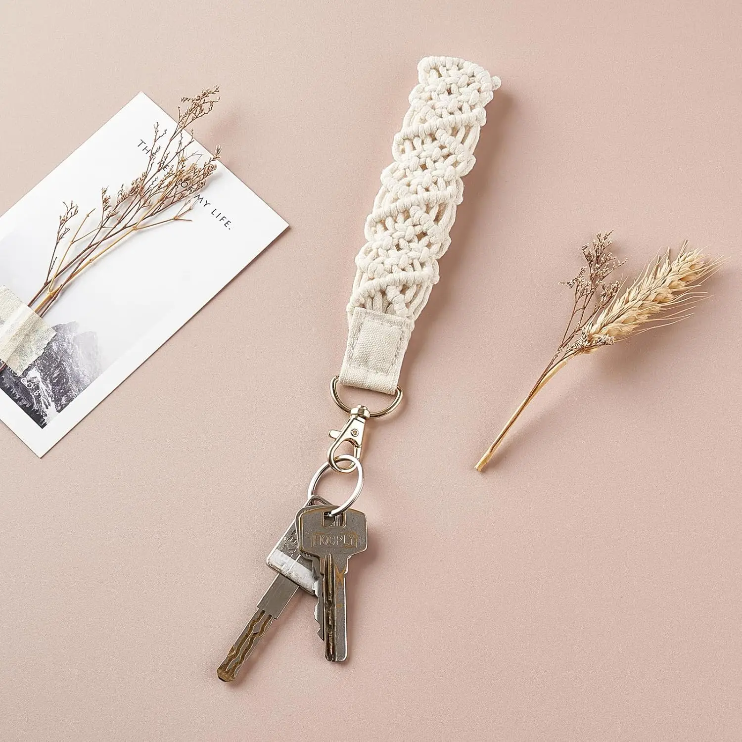 1pc Trendy White Knit Cute Keychain Wristlet Lanyard Boho Woven Wrist ...