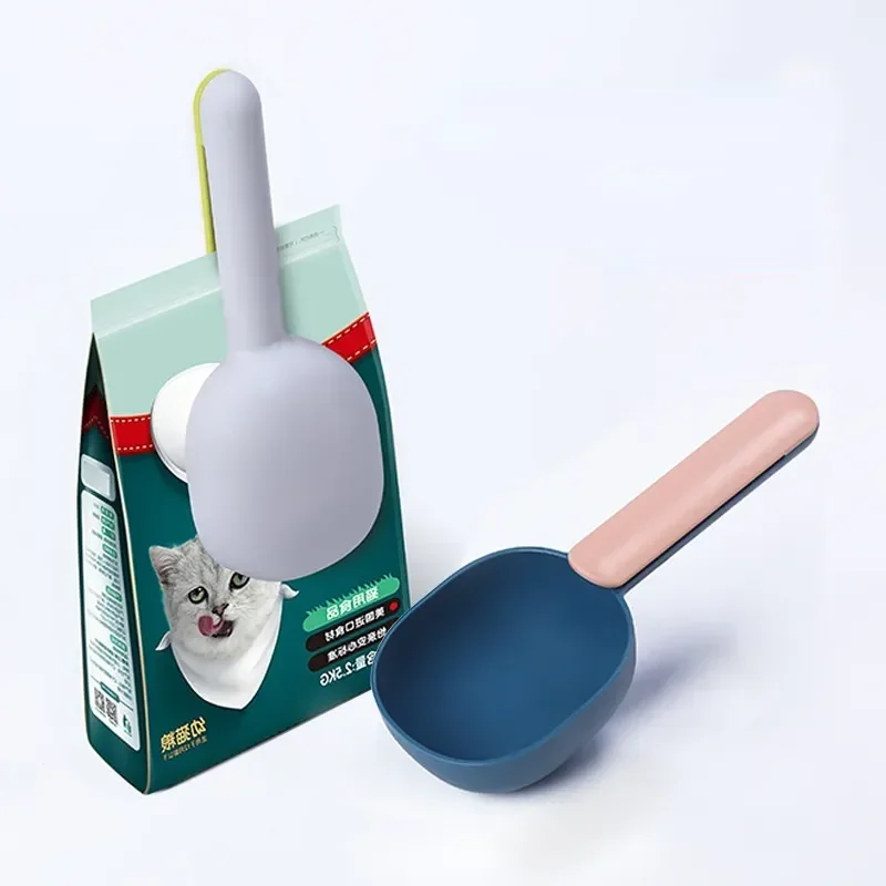 

Multifunctional Dog Food Cat Food Shovel Spoon Feeding Spoon Sealed Bag Clip Creative Measuring Cup Curved Design Easy To Clean