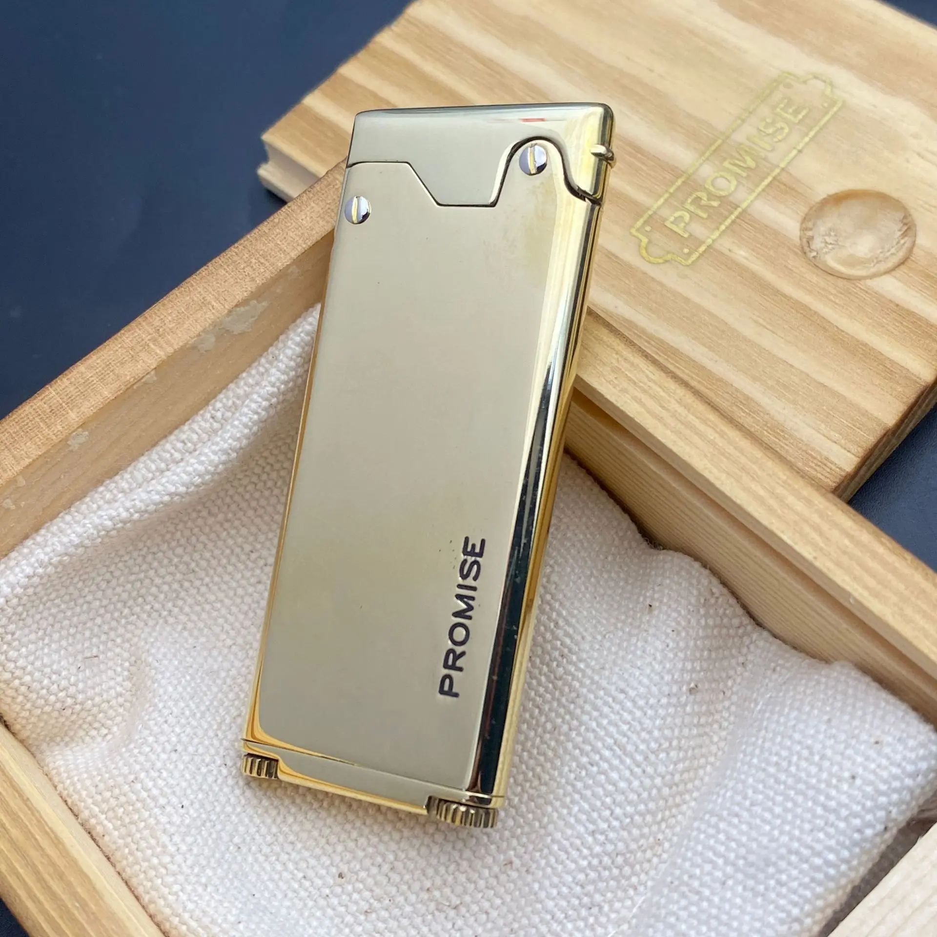 ゆかりさま専用　Chapado en Laton ガスライター　ゴールド　Ls Amazon.co.jp: Chapado en Laton ゴールド ガスライター