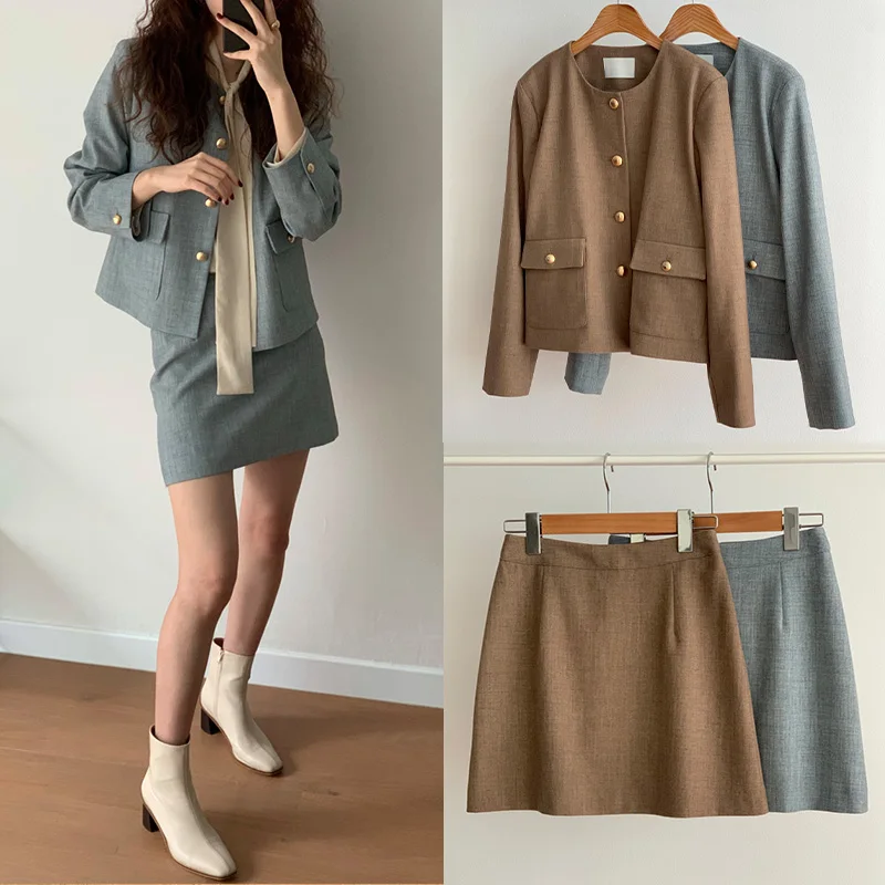 

Korean chic autumn retro Western style round neck metal single-breasted suit jacket + high waist skirt suit women