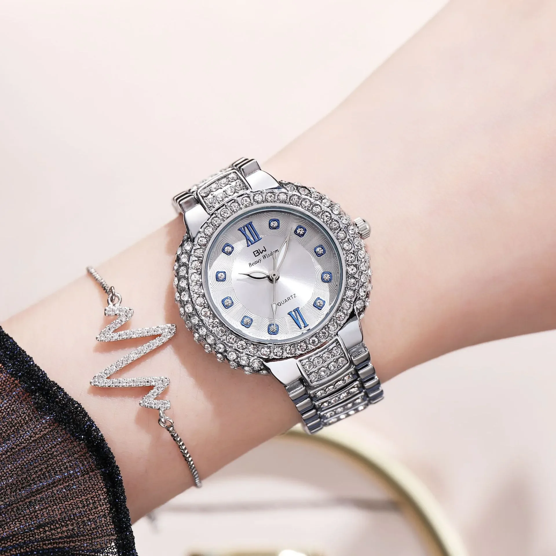 Fashion Women Watch Diamond Starry Sky Roman Scale Temperament Ladies Small Watches Bracelet Watch Steel Chain Clock(Only Watch) women watches