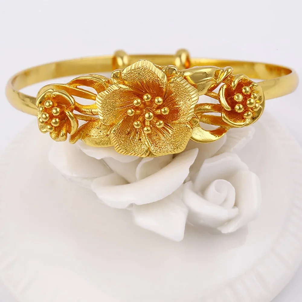 

3-flower Shaped Women Bangle Bracelet Wedding 18K Yellow Gold Filled Classic Women Girl Adjust Bangle Jewelry Pretty Gift