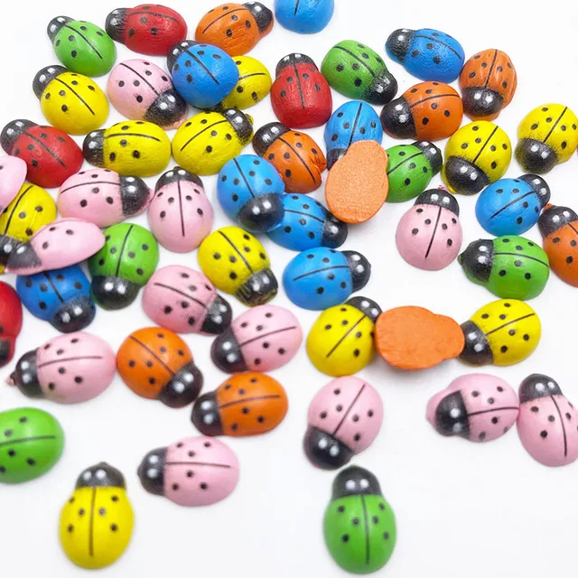 Botones decorativos de 2 agujeros de colores mezclados, Mariquita  encantadora, animales de dibujos animados, botones de madera, costura,  álbum de recortes, 16x18mm, 50 unidades - AliExpress