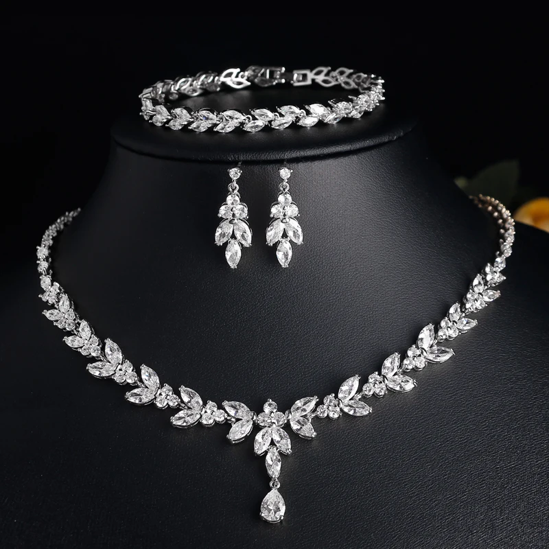 Collier de Luxe Pour Femme / F300702