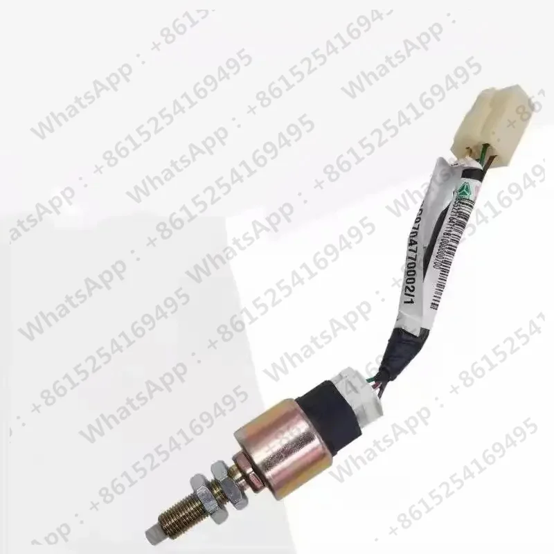 CNHTC SINOTRUK 트럭 부품 HOWO 경트럭 하이시 하오만 H3 브레이크 램프 스위치 LG9704580105 브레이크 스위치