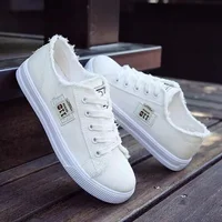 New 2025 Women's Canvas Shoes Flat Bottom Breathable Casual Spring Autumn Korean Style Student Flats Versatile Large Size White