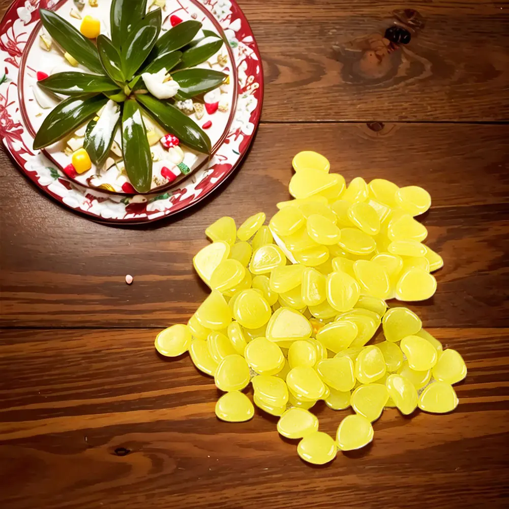 Fish Tank Pebbles Multifunction Glow In The Dark Pebbles Outdoor Decorative Stones Reusable for Aquarium Fish Tank 100Pcs