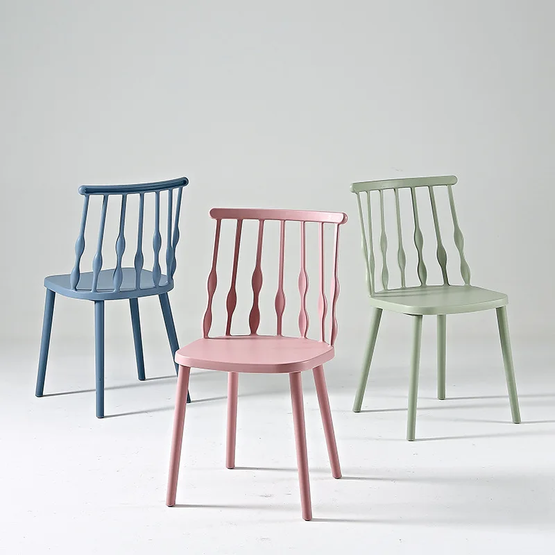 Рисунок 4 - Пластиковый стул 143