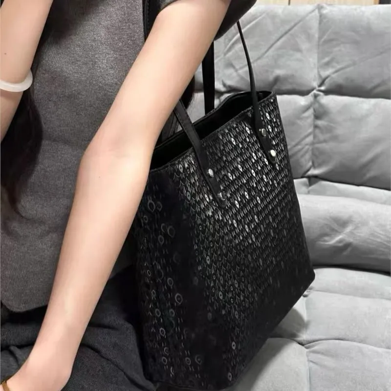 Black Peacock Feather Pattern Tote Bag Women Square Studded Large Capacity Underarm Bag Ladies Fashion Premium Commute Handbag