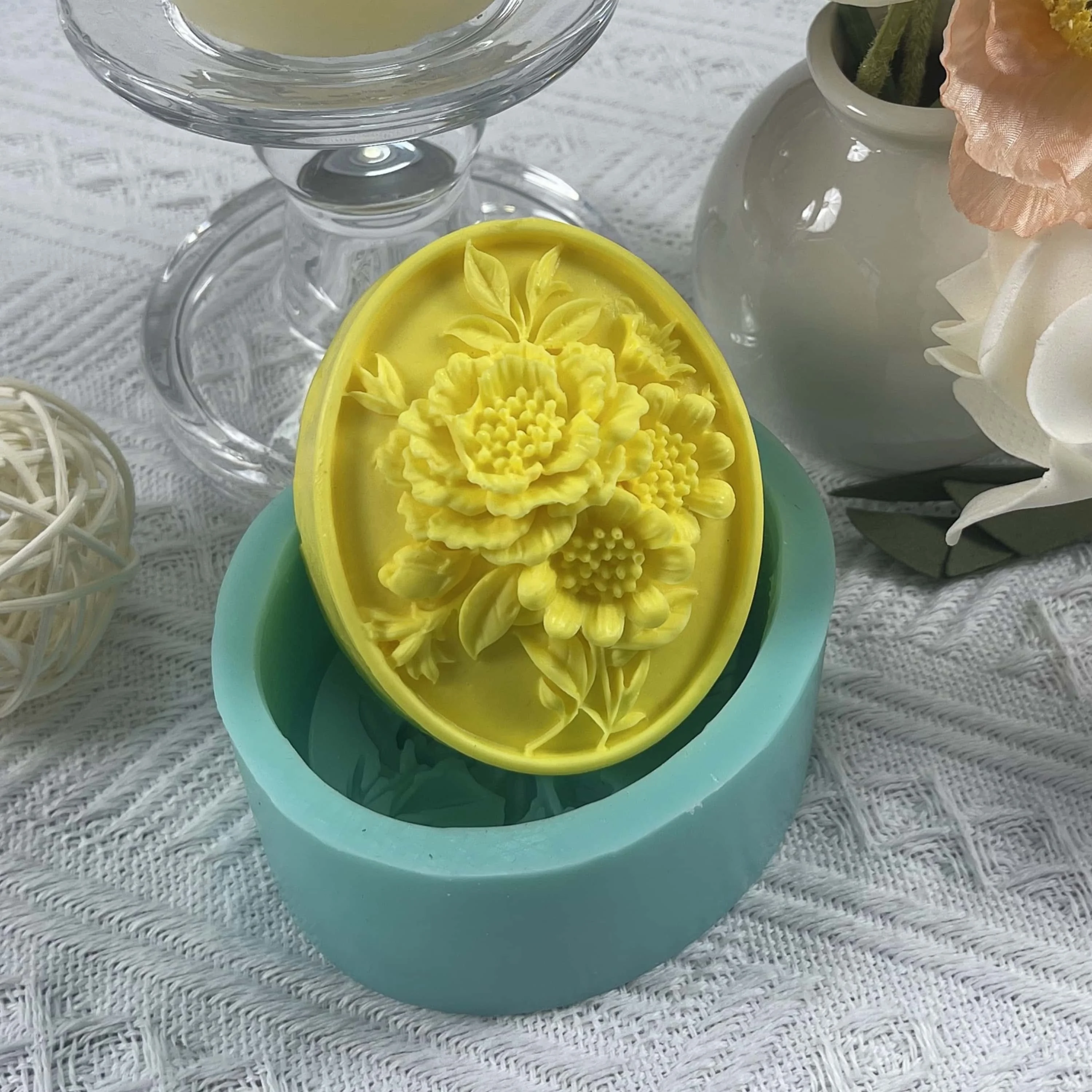 Oval Flower 3D Soap Mold Natural Bar Soap Molds Scented Candle Wax Silicone Mold Aromatherapy Plaster Resin Crafts