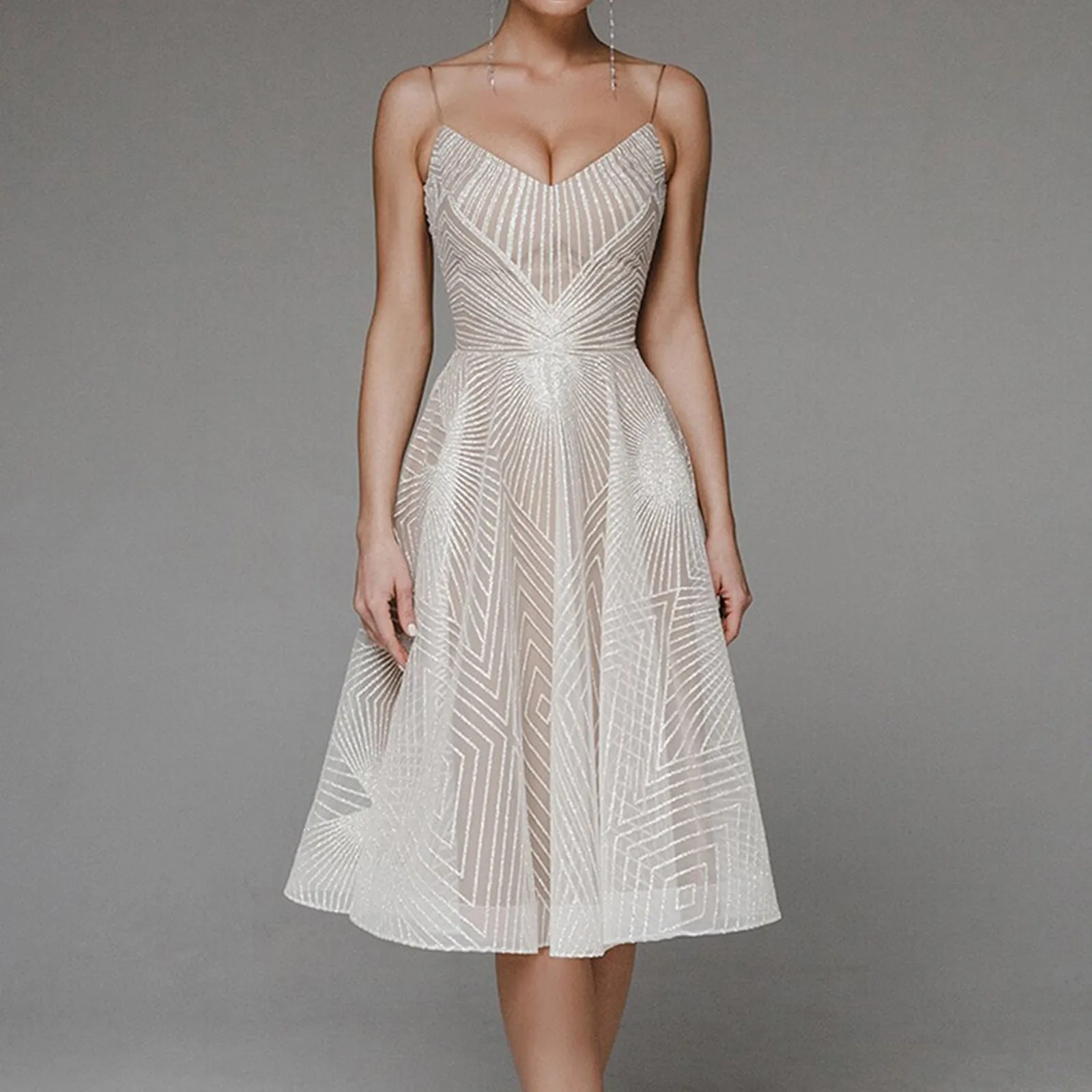 

Women's Boho Dresses Spaghetti Straps A Line Glitter Sequin Embroidery Appliques Long Dresses Party Prom Evening Dress Gowns
