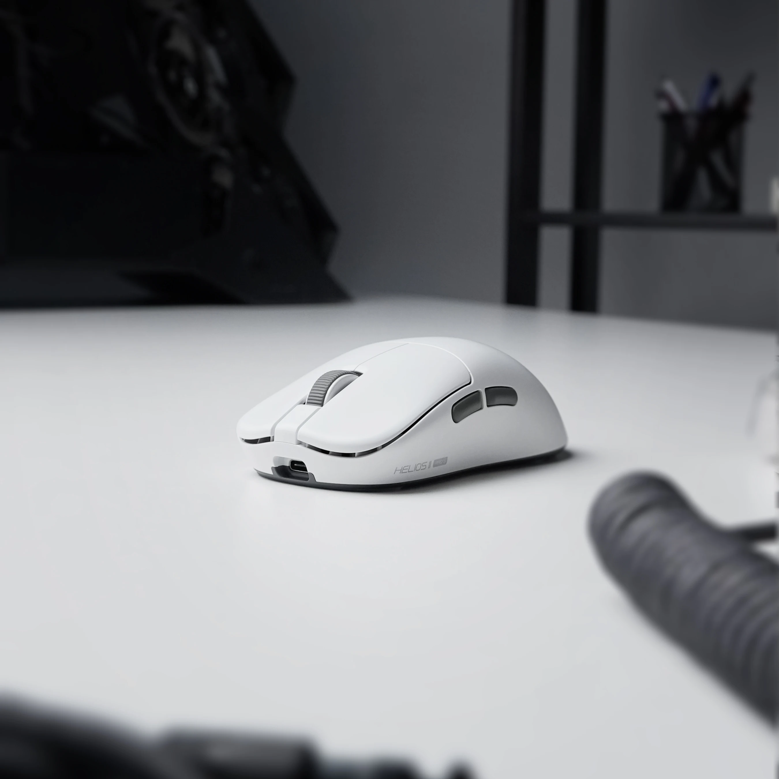 FANTECH HELIOS II PRO S ホワイト Fantech Helios II Pro S - A Top Tier Performer - YouTube