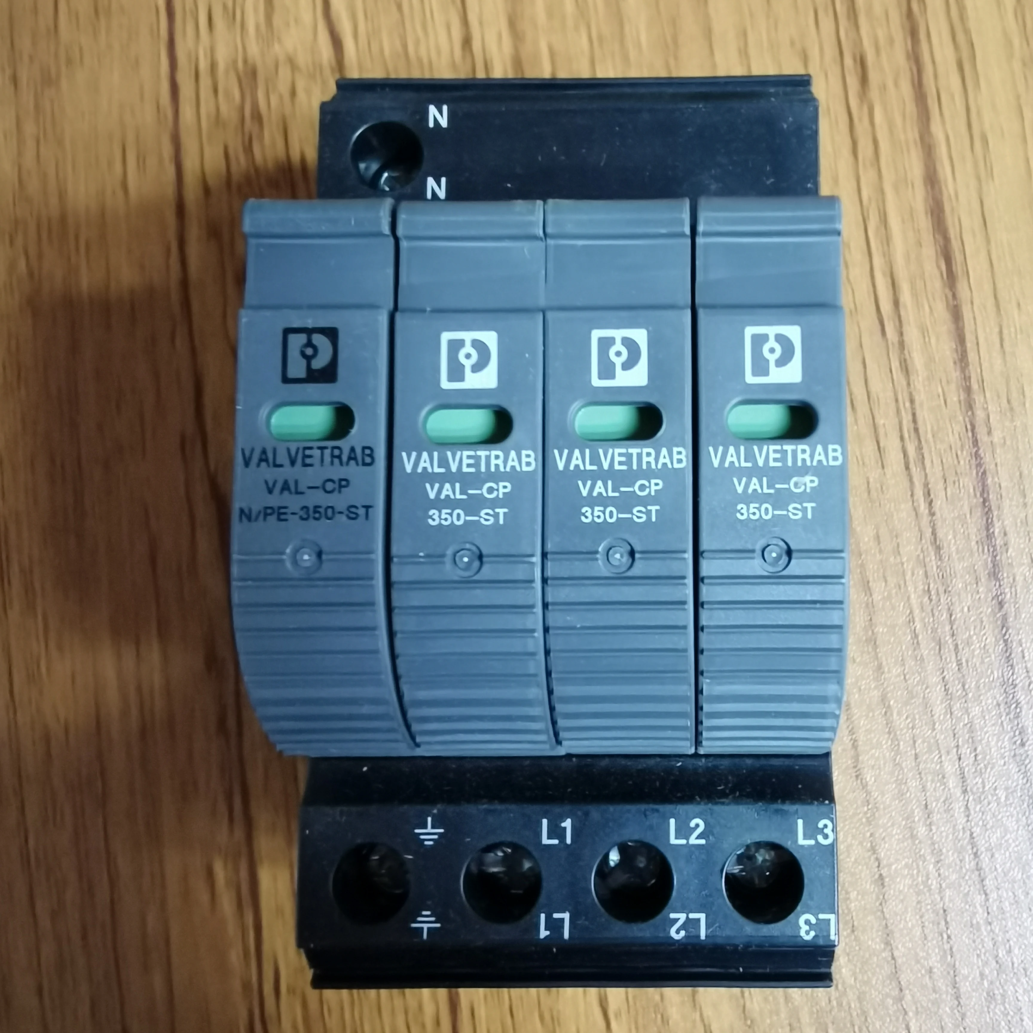 

Phoenix Lightning Arrester 2859521 Surge Protector VAL-CP-3S-350 Spot Special Price Includes Shipping