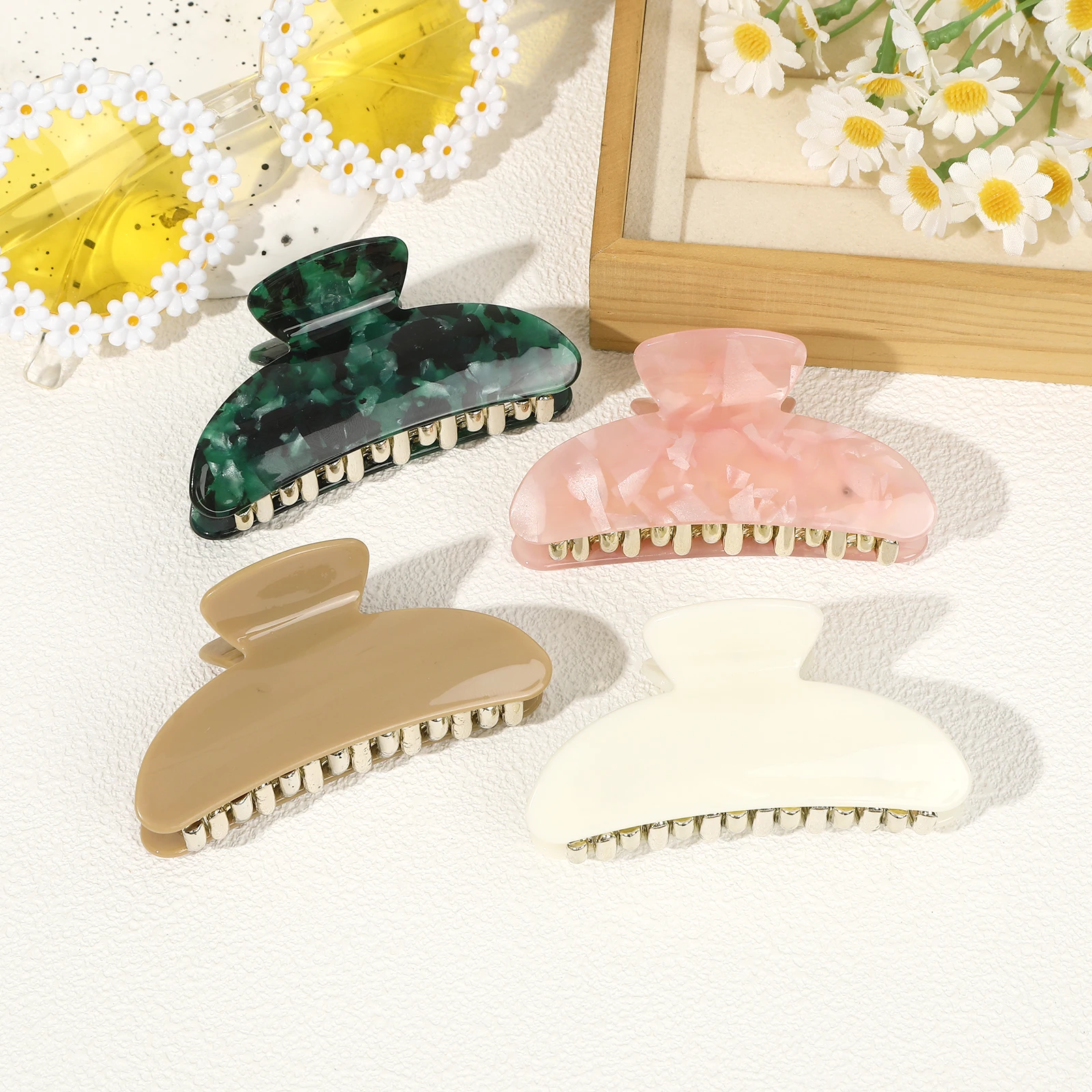 1pc Women Hair Claw Clip Korea Beige Green Pink Brown Acrylic Large Hairpin Barrettes Crab Girl Headwear Hair Accessories