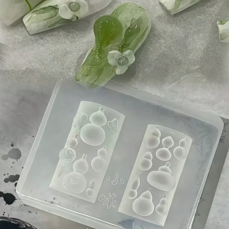 1개 우아한 네일아트 3D 몰드 부를 끌어들이는 조롱박 모양의 고투명 실리콘 네일아트 장식