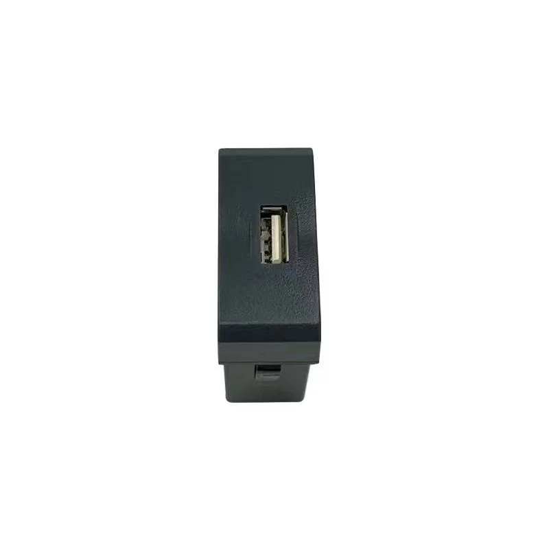 WG9X25580013 USB Charging Port Used For CNHTC SINOTRUK HOWO T7H TX SITRAK C7H Rear Sleeper