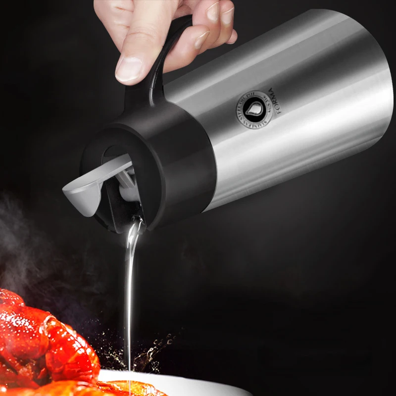 Large Capacity Kitchen Oil Pot 750ML Oil Bottle Multifunction Storage Cooking Baking Vinegar Barbecue Bottle Grilling Tools