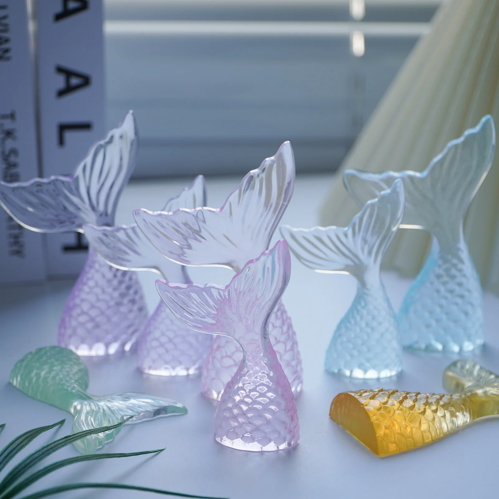 

Fish Tail Figurines Collectible Statue Home Decor DIY Accessories Mini Toy Gifts For Kids Girls Birthday Chirstmas