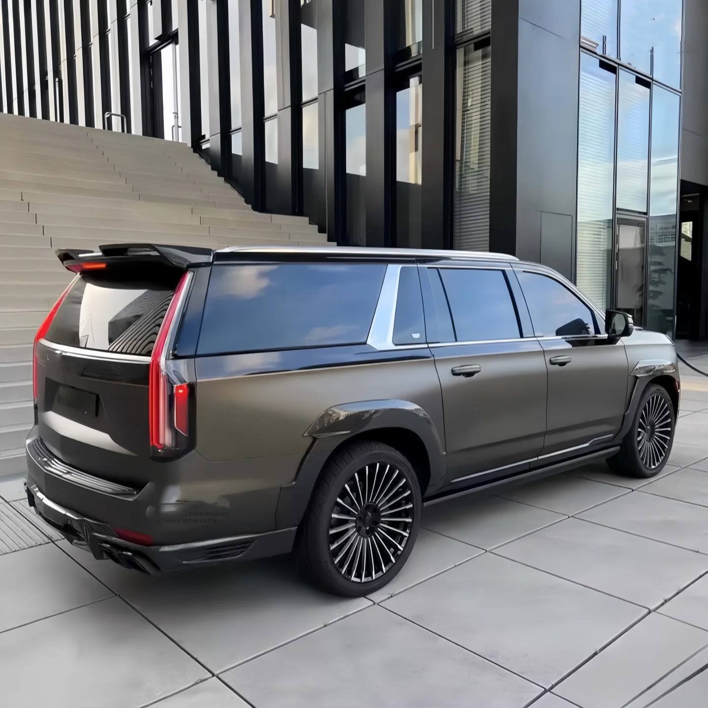 포드 캐딜락 에스컬레이드 개조용 카본 파이버 프론트 립, 리어 립, 그릴, 휠 아치, 엔진 커버, 탑 윙 바디 키트