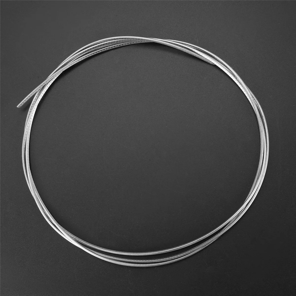 

8 футов, лады Cupronickel Wire Fingerboard, лады шириной 2,9 мм для B