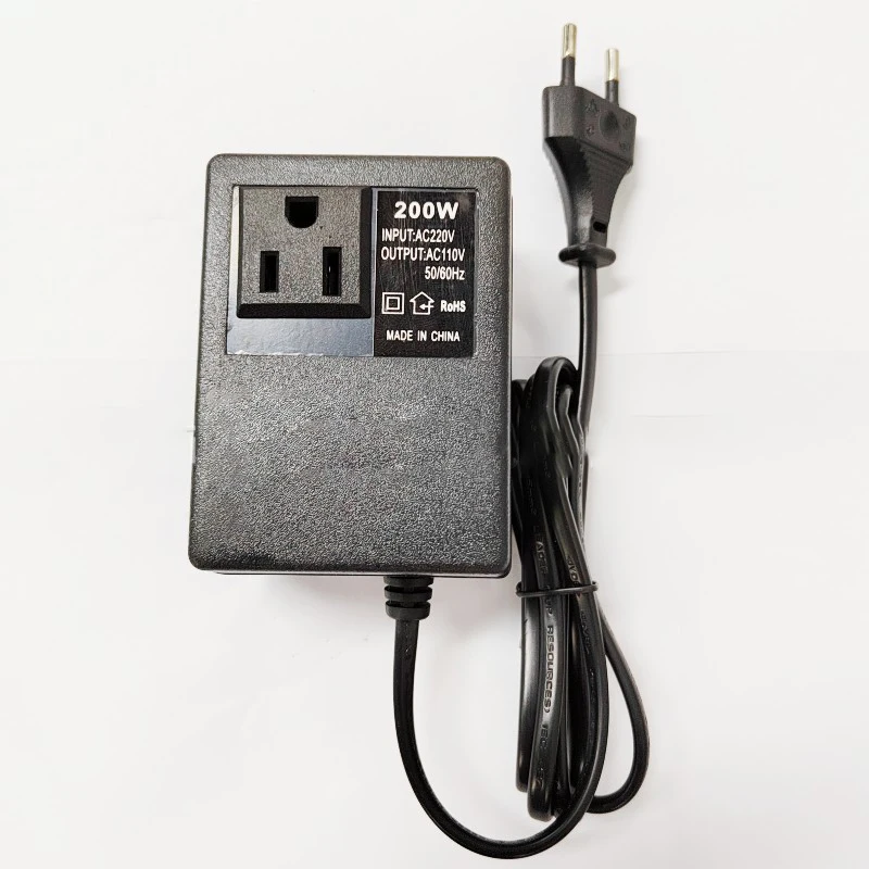 300W 전압 변환기 220V에서 110V로 변환하는 변압기 스텝다운 변압기 전압 변환기 여행용 어댑터 EU/US/UK 플러그 인버터