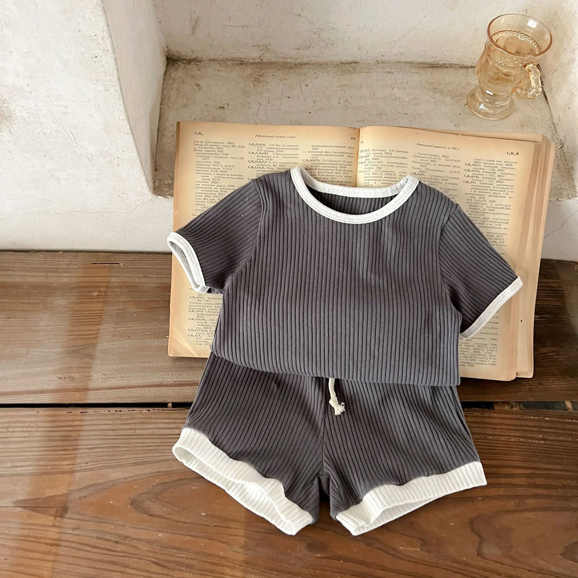 Korean Version Summer Kids Baby Girls Boys Short Sleeve Striped Top Tees +shorts Pants Infant Cute Pure Cotton Clothing Set