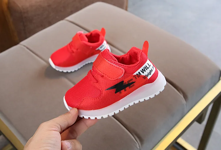 Kids Sneakers Sports Shoes Kids Sports Shoes Kids Shoes Kids Luminous Sneakers Children's Glowing Shoes Children's LED Light Up Shoes Little Boys And Girls Shining Light Mesh Sneakers