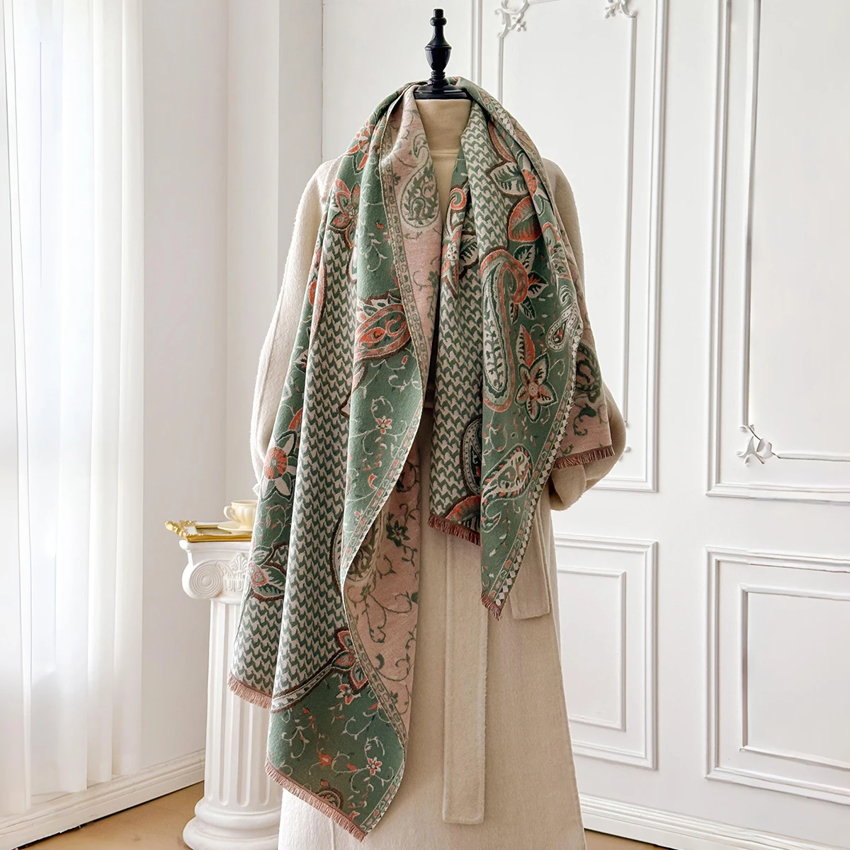 2025 Women's Luxury Brand Cashmere Winter Shawl - Vintage Allover Pattern Printed with Tassels, Pashmina Wrap & Bandana
