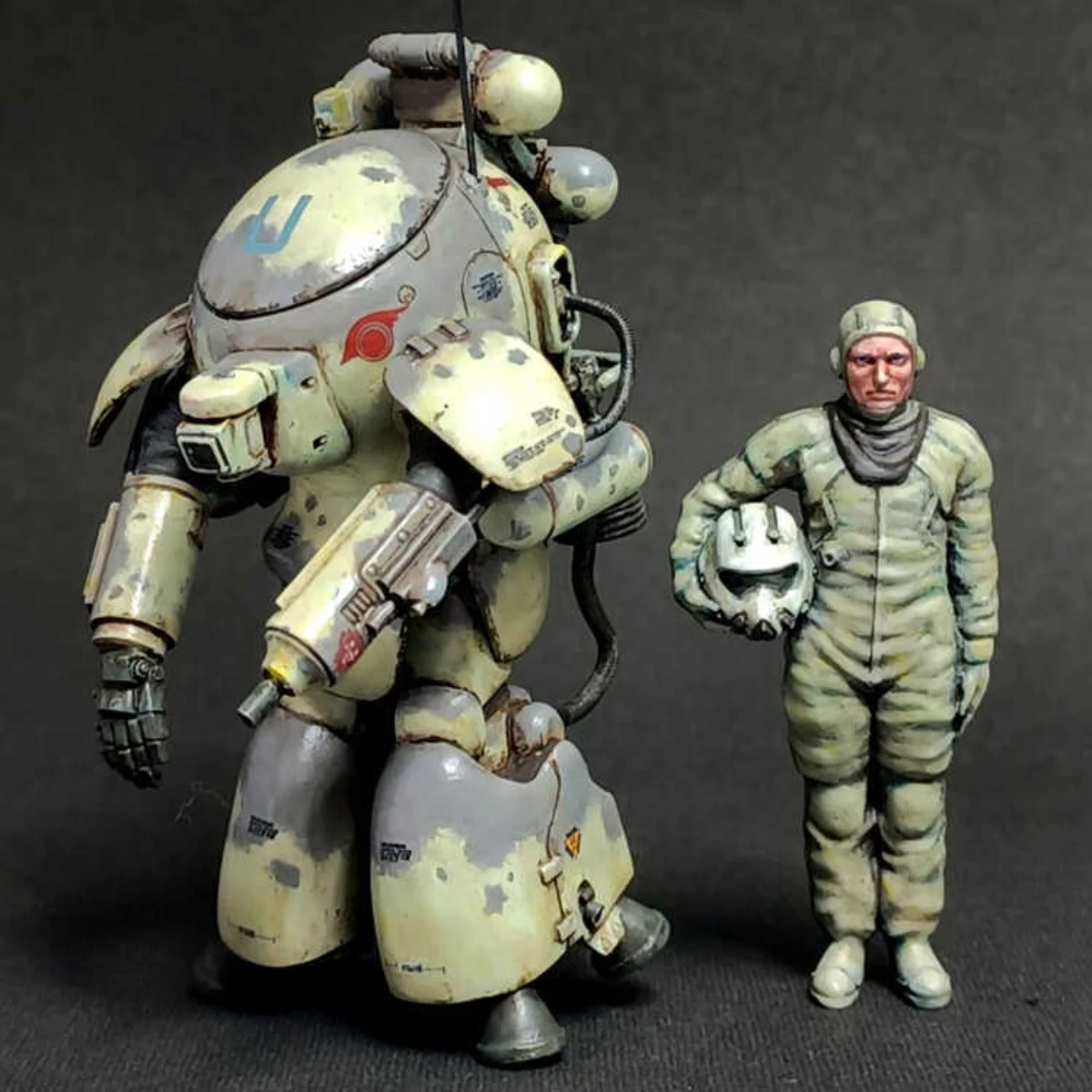 1/35 레진 군인 모델 GK 요코야마 히로시의 파이어볼과 파일럿 조립되지 않은 미도색 DIY 키트 916R