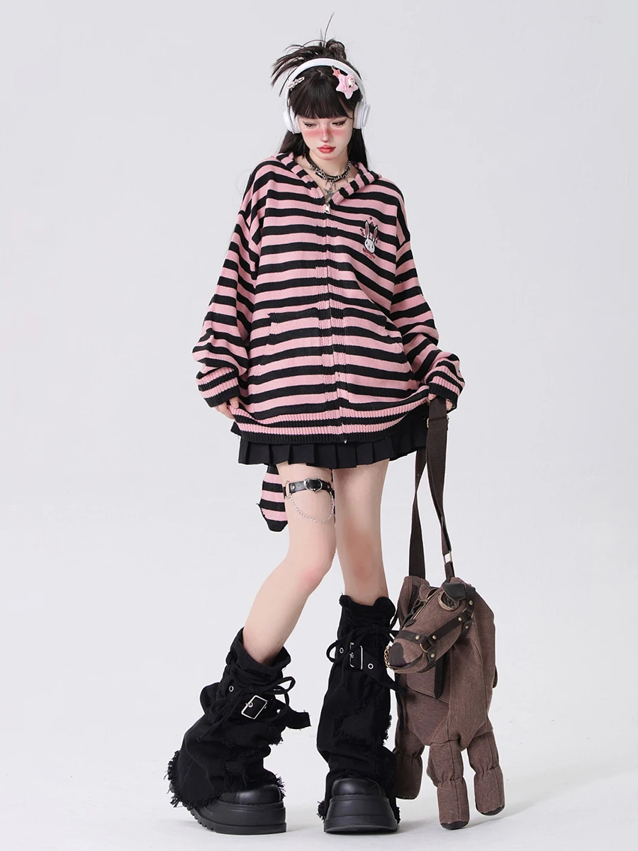ReddaChic Acubi 패션 여성용 레그 워머, 블랙 데님 크로스 스티치 벨트 붕대, 무릎 긴 양말, Y2k 일본 소녀 부츠 커버