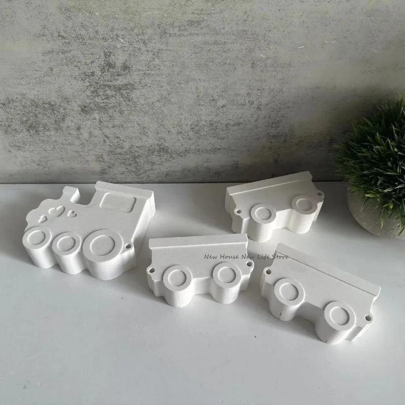 Slide image 702a63eee7fe48389d892ef9af3f9f30