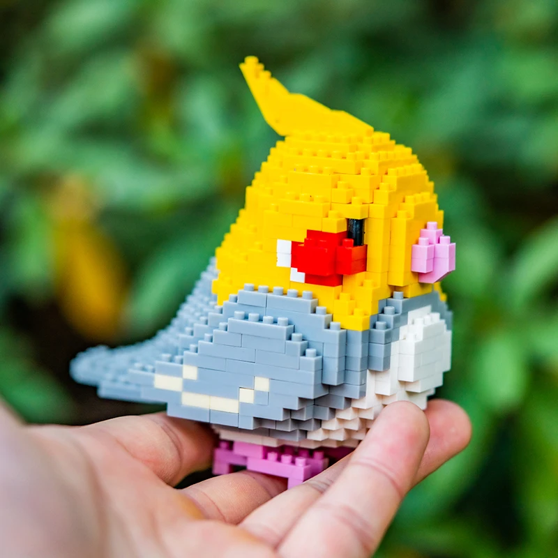 

SC 8809-5 Animal World Grey Parrot Fly Bird Cockatiel Model DIY Mini Diamond Blocks Bricks Building Toy for Children Gift No Box