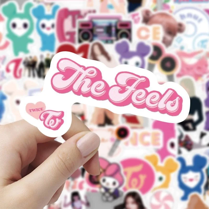 60 Pezzi TWICE Adesivi Decorativi Creativi Fai-da-Te con Motivi Carini per Cover Telefono e Scooter, Ornamenti Personalizzati - immagine 2