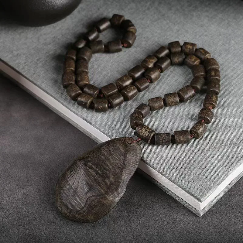 Vietnam Nha Trang Agarwood Bracelet with Shape Black Oil Old Materials Burl Insect Leakage Pendant Submerged Type Orname 4