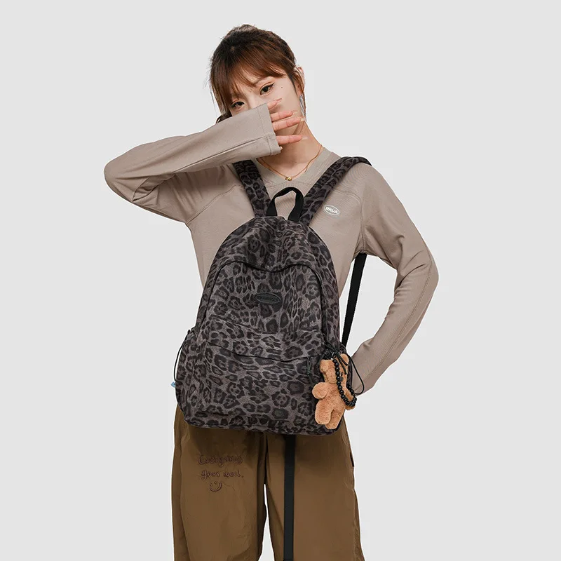 2025 New Fashion Leopard Print Backpack Women's Fashion Leisure Travel Backpack Spice Girl Style School Bag Ins Niche 3