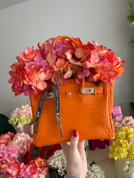 Luxury Resin Bag Flower Vase 1