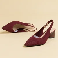 Sandales pour femmes talons tricotés sangle vide arrière sandales de mode tête pointue bouche peu profonde côté vide quotidien sandales à talons épais 5