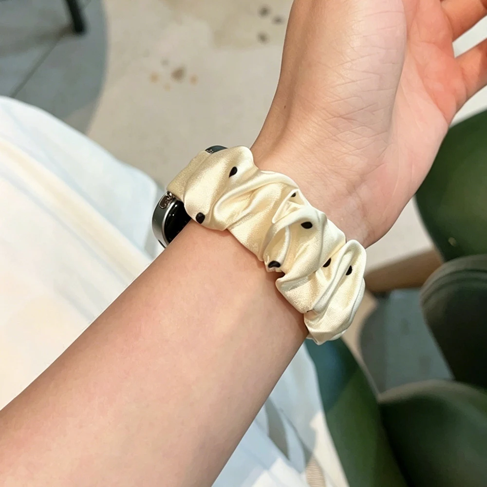 Elegant Scrunchie Fabric Strap for Smartwatches - Stretchy Bracelet Accessory