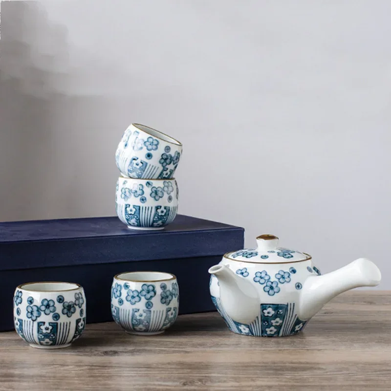 

Ceramic Coffee Tea Set Japanese Blue and White Porcelain Sake Utensils Creative 1 Pot 4 Cups Gift Box Family Bar Drinkware