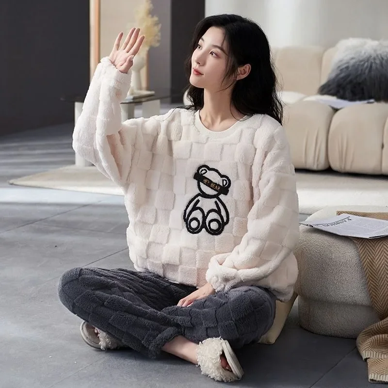 2024 New Coral Velvet Pajamas Women Autumn Winter Plush Thickened Loungewear Cute Cartoon Student Flannel O-neck Homewear Suit