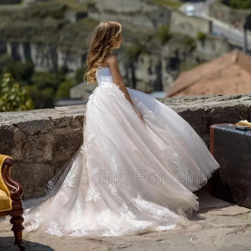 

Princess White Lace Flower Girl Dresses New Sheer First Communion Birthday Party Dresses Girls Pageant Dress For Weddings