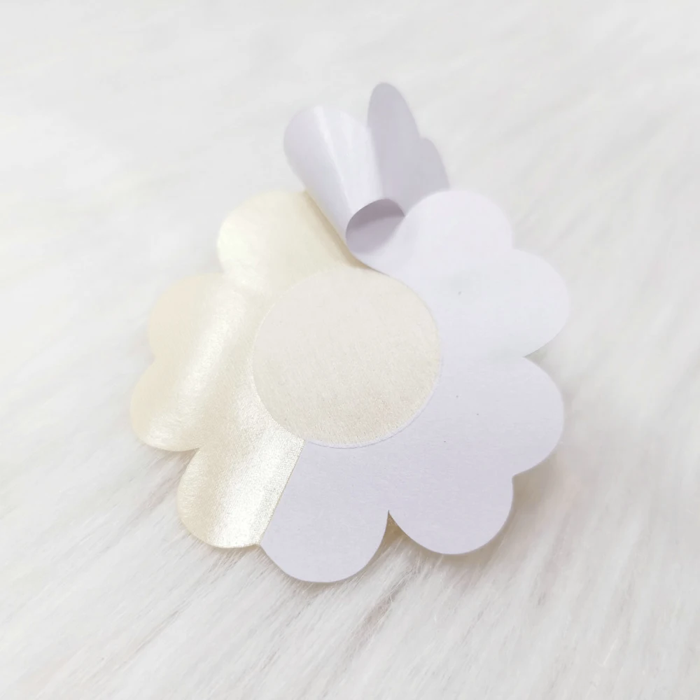 Рисунок 3 - 1 пара, невидимые накладки на грудь