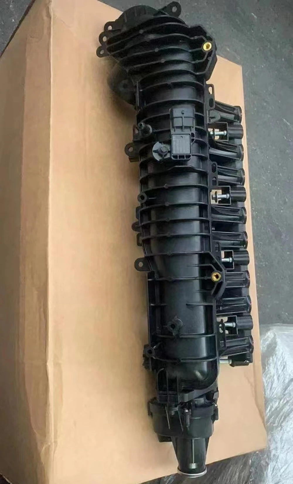 오리지널 자동차 엔진 부품 흡기 매니폴드, 랜드로버 디스커버리 5 2.0 2017, OEM LR085939, AJ813415